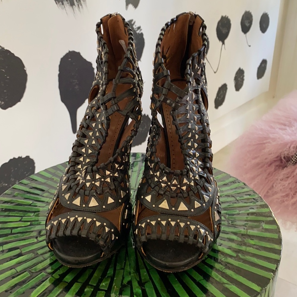 BLACK LEATHER ALAIA PEEP TOE BOOTIES SZ 10.5
